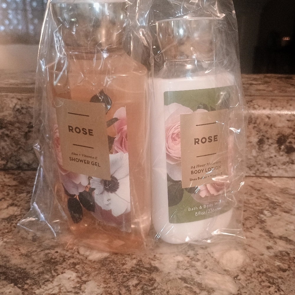Bath & Body Works Rose Shower Gel and Body Lotion Set. New. - Picture 5 of 5